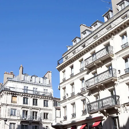 Hotel Hibiscus Republique 2*